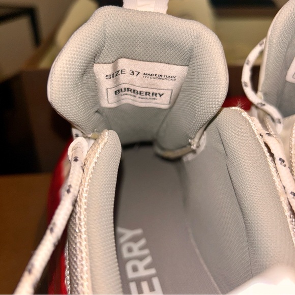 New!!! Burberry Arthur Low Top Red And White Sneakers - Picture 5 of 9